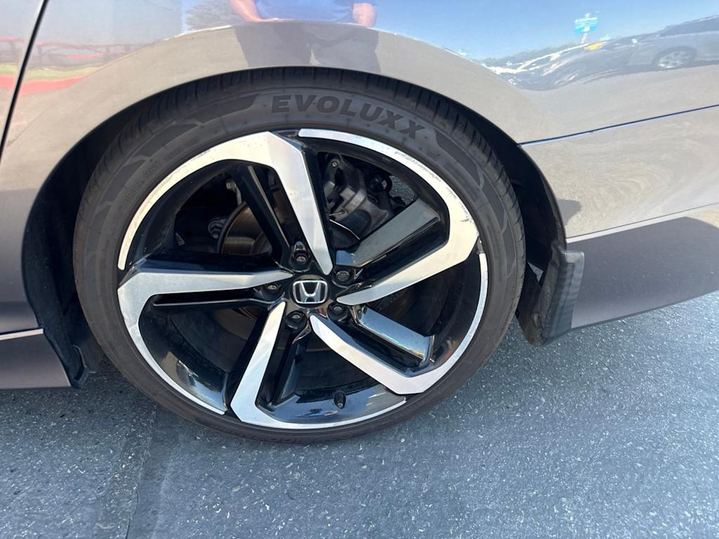 Thumbnail: 2019 Honda Accord - 8