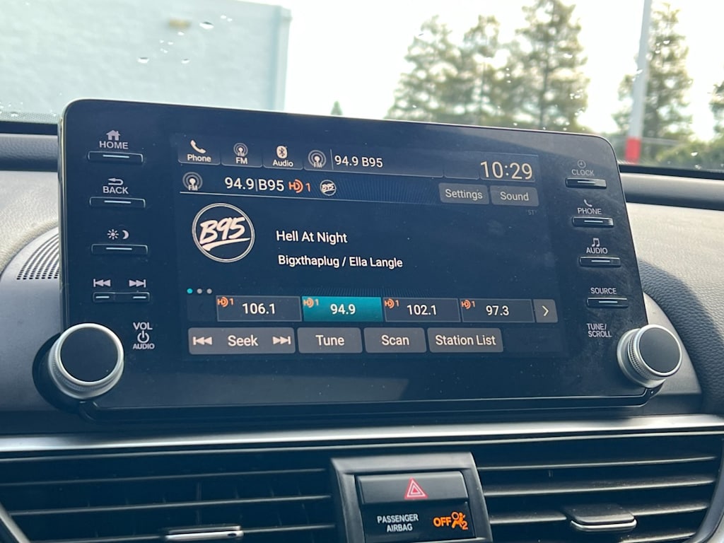 Thumbnail: 2018 Honda Accord - 15