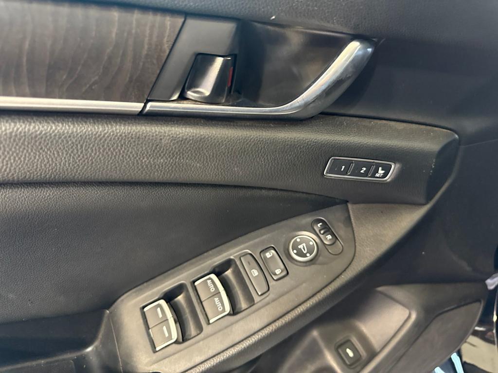 Thumbnail: 2019 Honda Accord - 22