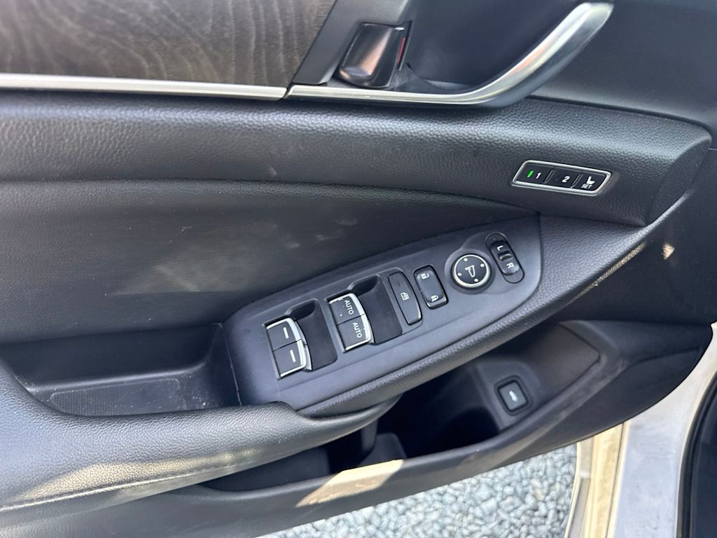 Thumbnail: 2020 Honda Accord - 26