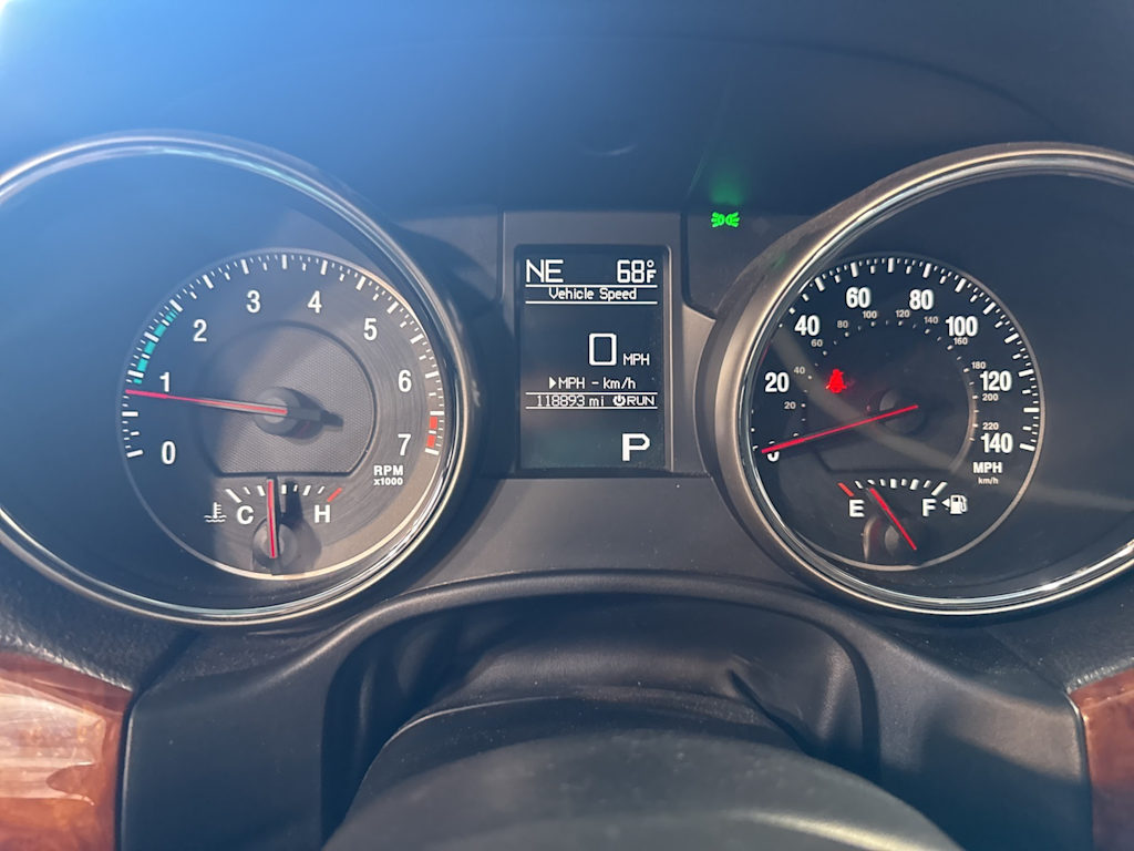 Thumbnail: 2011 Jeep Grand Cherokee - 12