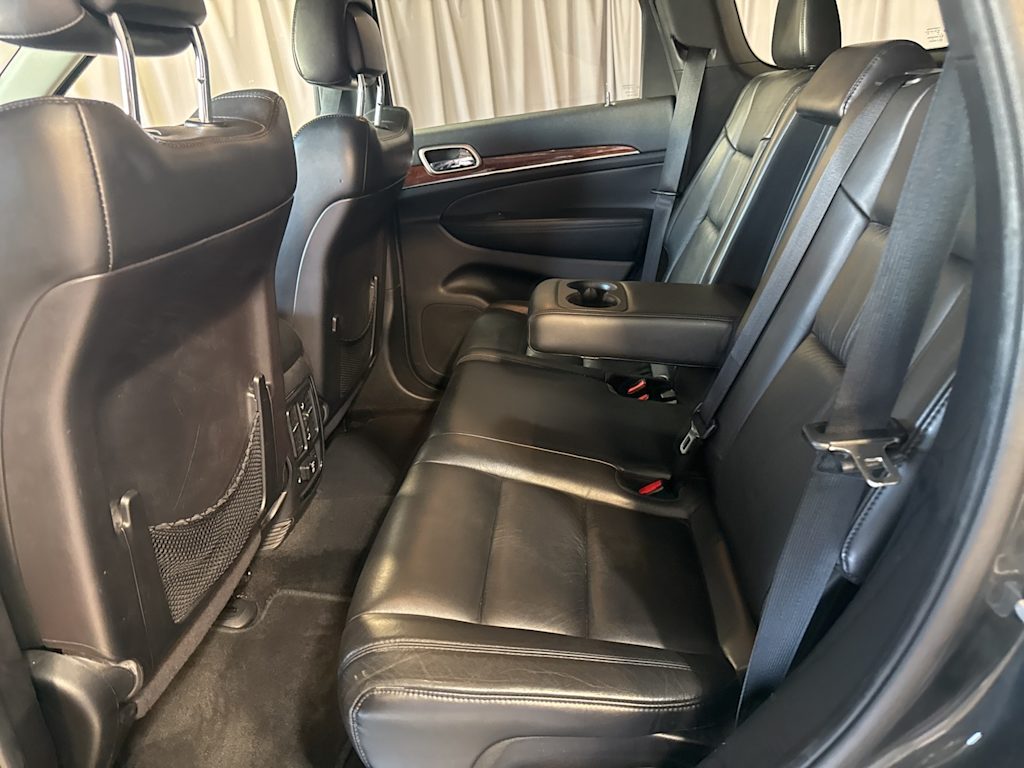 Thumbnail: 2011 Jeep Grand Cherokee - 9