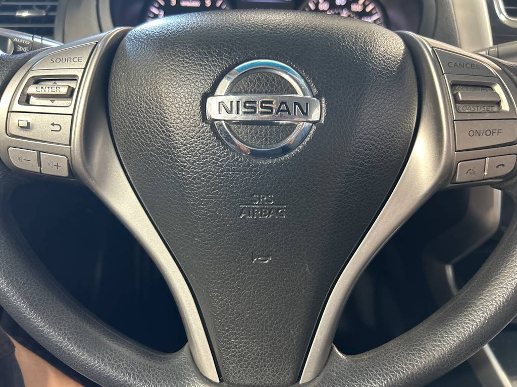 Thumbnail: 2014 Nissan Altima - 26