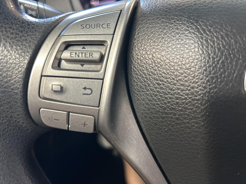 Thumbnail: 2014 Nissan Altima - 27