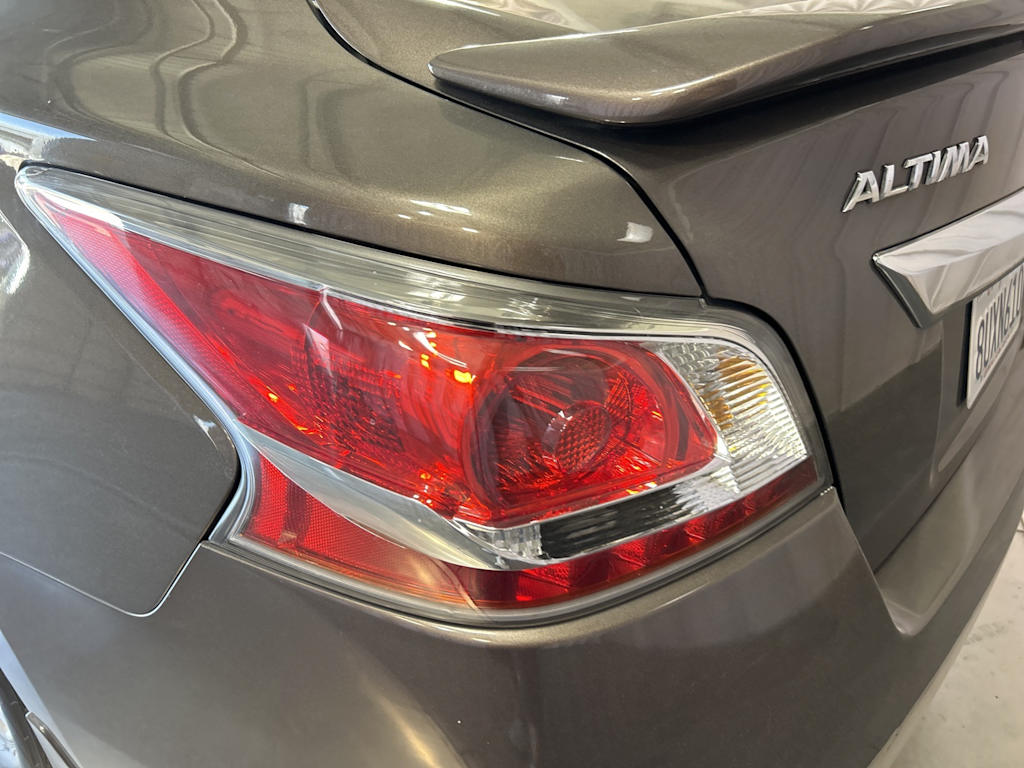 Thumbnail: 2014 Nissan Altima - 21