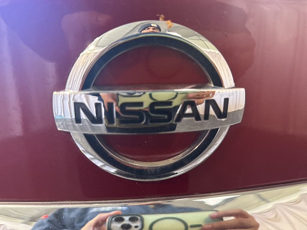 Thumbnail: 2015 Nissan Altima - 19