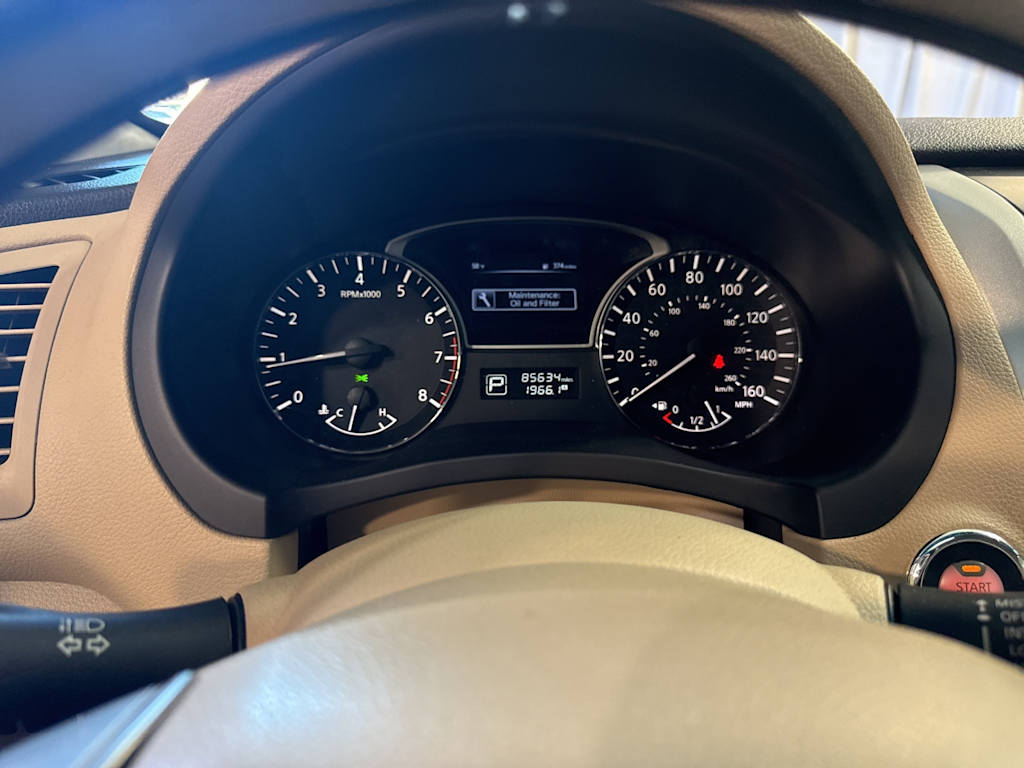 Thumbnail: 2015 Nissan Altima - 11