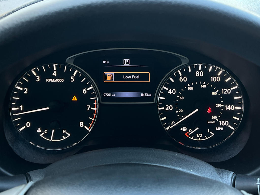 Thumbnail: 2016 Nissan Altima - 16