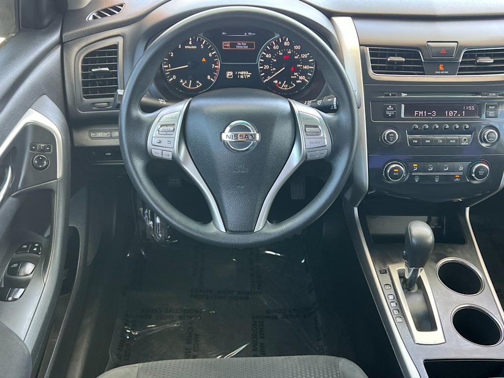 Thumbnail: 2015 Nissan Altima - 13
