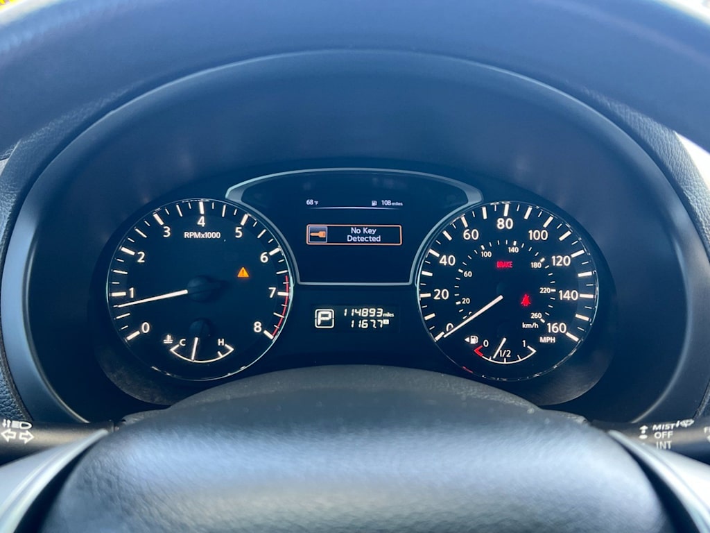 Thumbnail: 2015 Nissan Altima - 16