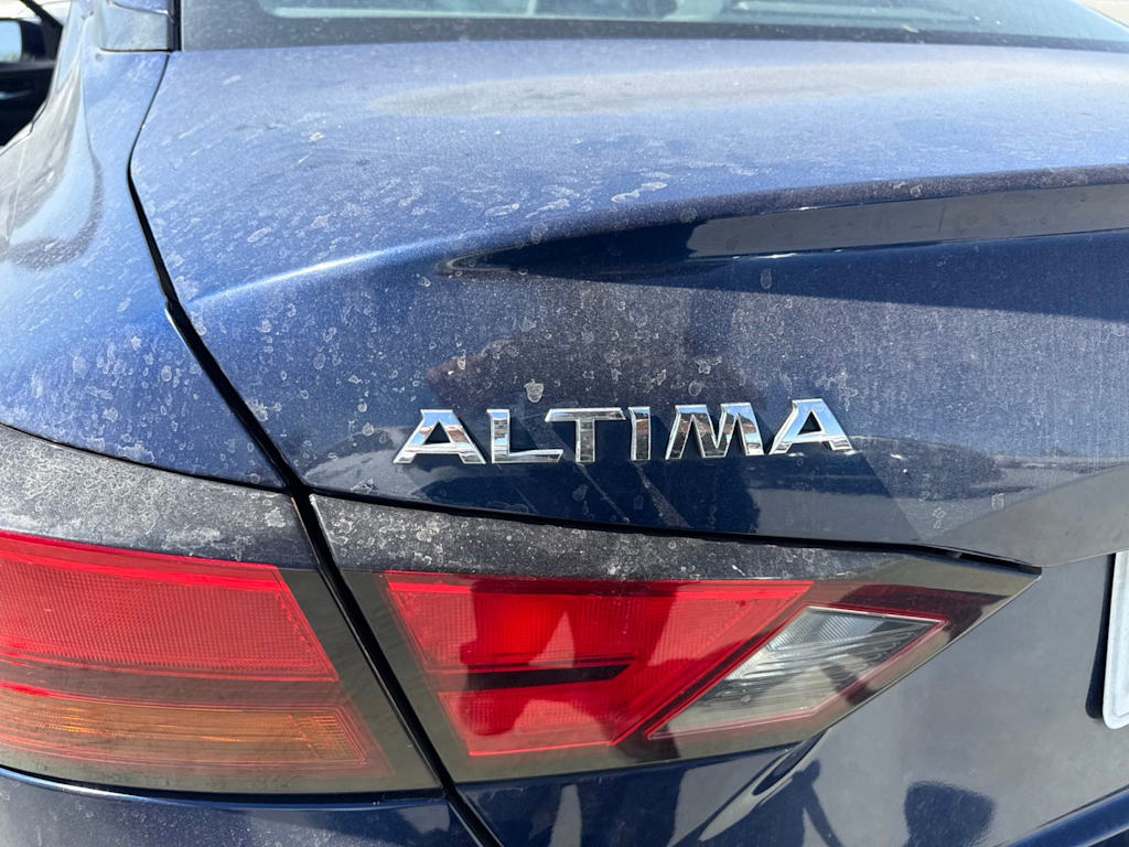 Thumbnail: 2021 Nissan Altima - 7