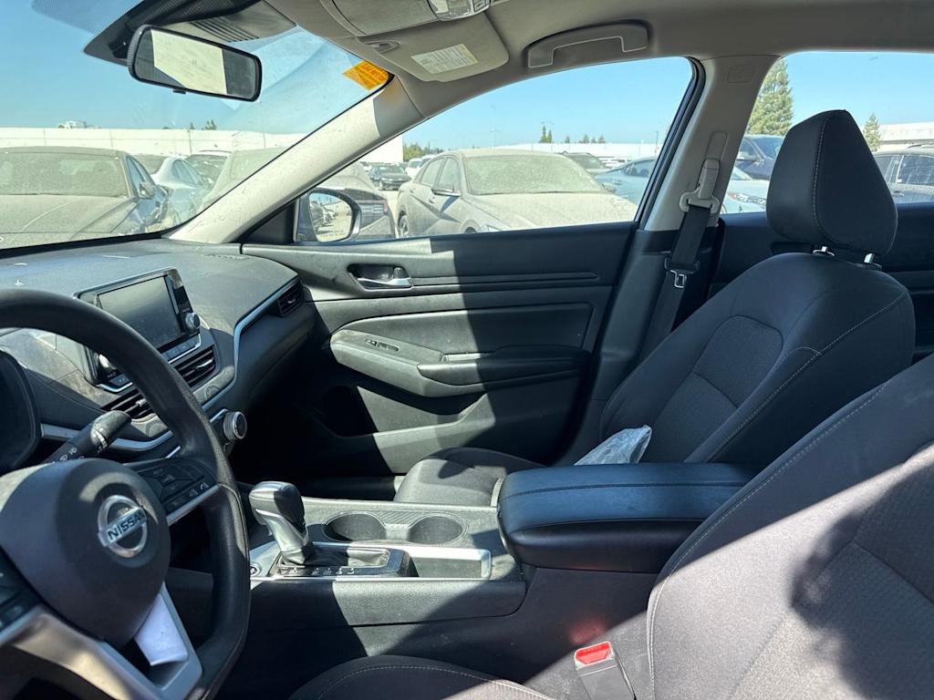 Thumbnail: 2021 Nissan Altima - 9