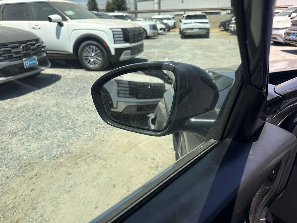 Thumbnail: 2020 Nissan Altima - 23