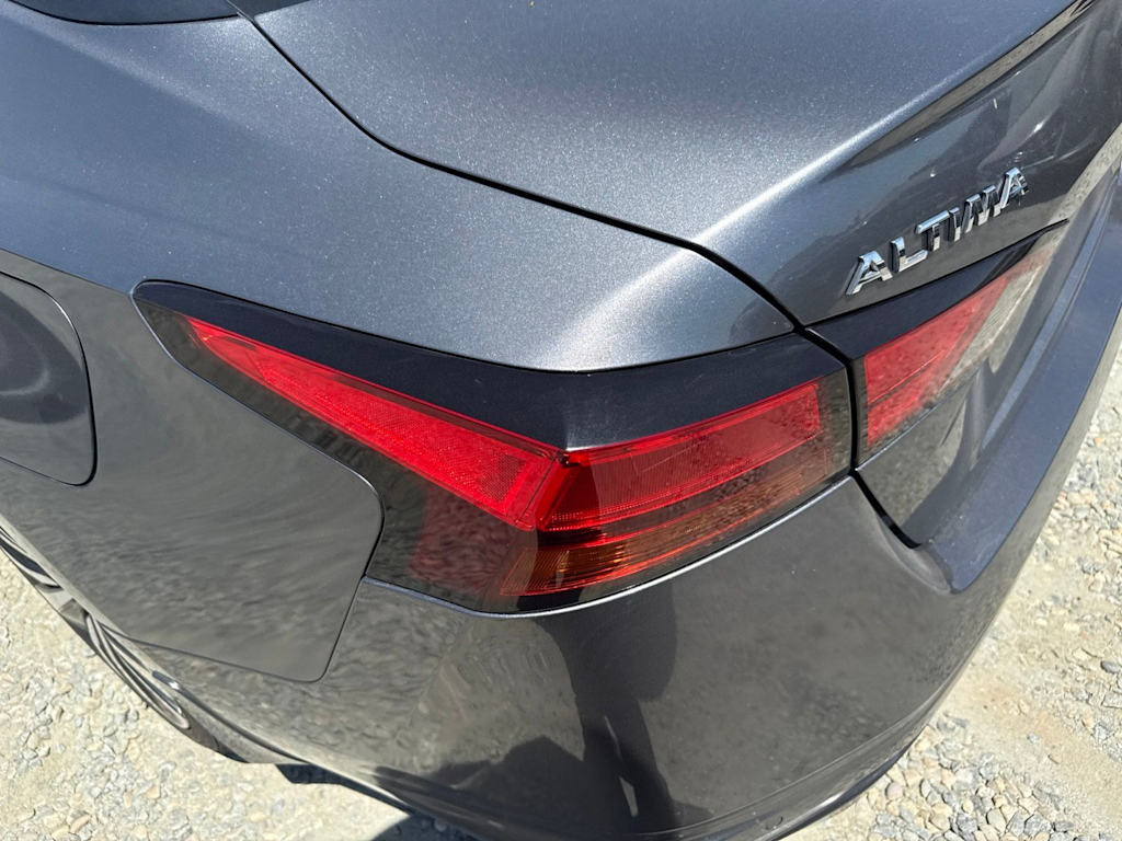 Thumbnail: 2020 Nissan Altima - 19
