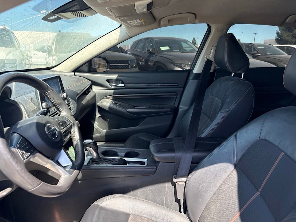 Thumbnail: 2022 Nissan Altima - 8