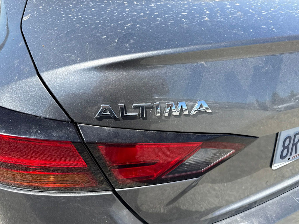 Thumbnail: 2022 Nissan Altima - 19
