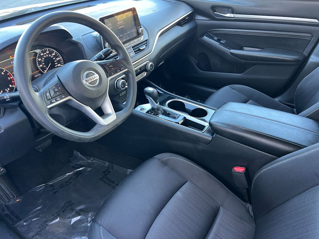 Thumbnail: 2021 Nissan Altima - 9