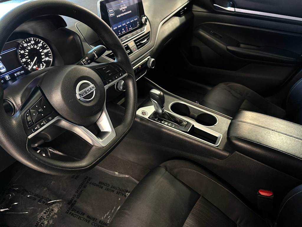 Thumbnail: 2022 Nissan Altima - 9