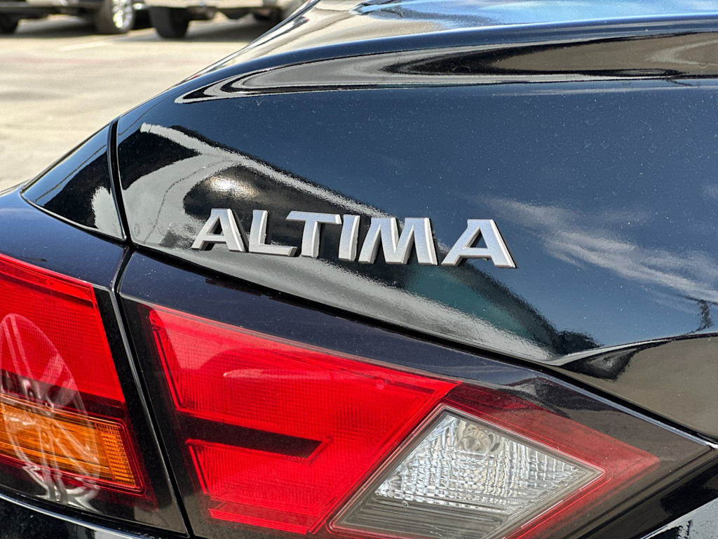 Thumbnail: 2025 Nissan Altima - 7
