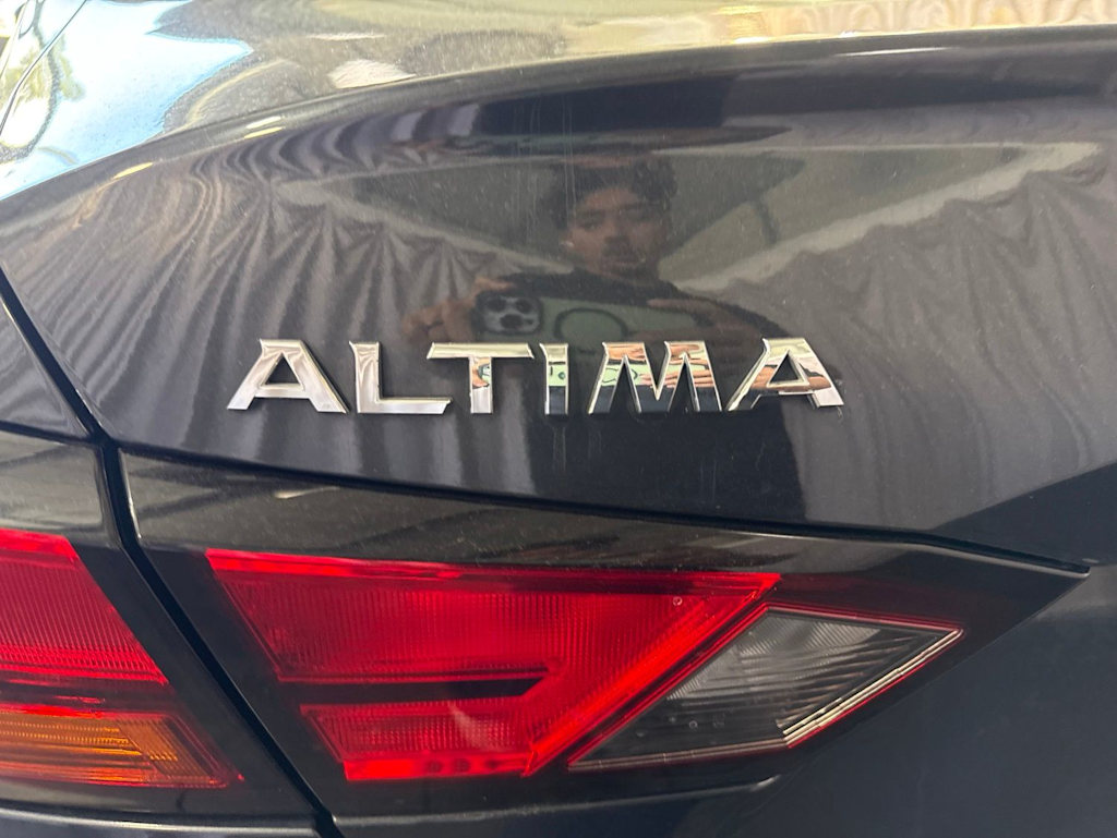 Thumbnail: 2022 Nissan Altima - 6
