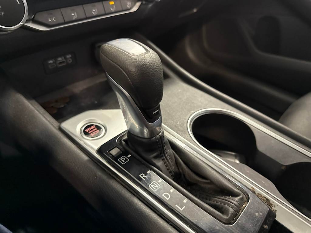 Thumbnail: 2022 Nissan Altima - 25