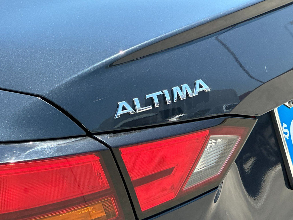 Thumbnail: 2022 Nissan Altima - 7
