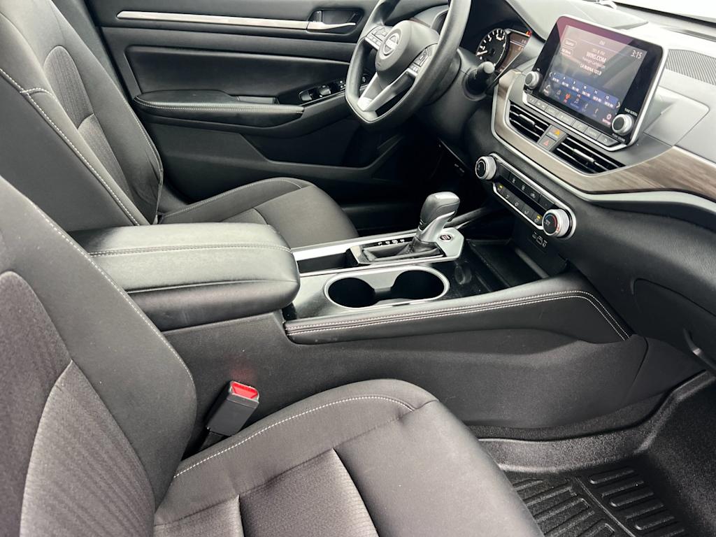 Thumbnail: 2023 Nissan Altima - 10