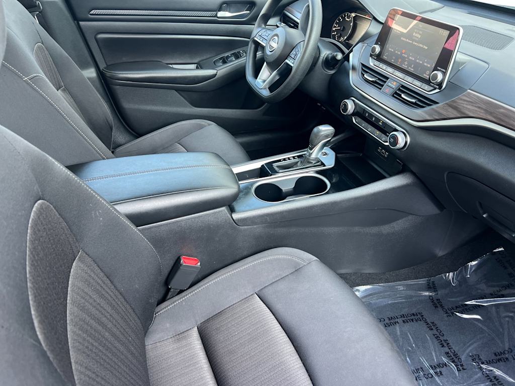 Thumbnail: 2024 Nissan Altima - 10