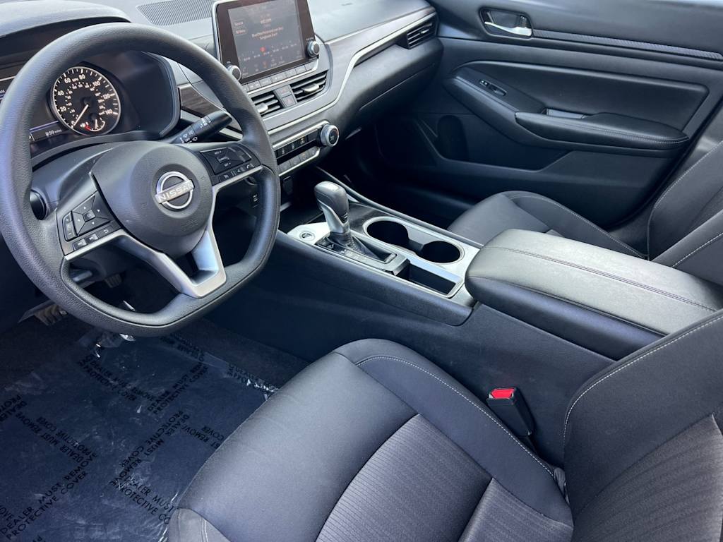 Thumbnail: 2024 Nissan Altima - 9