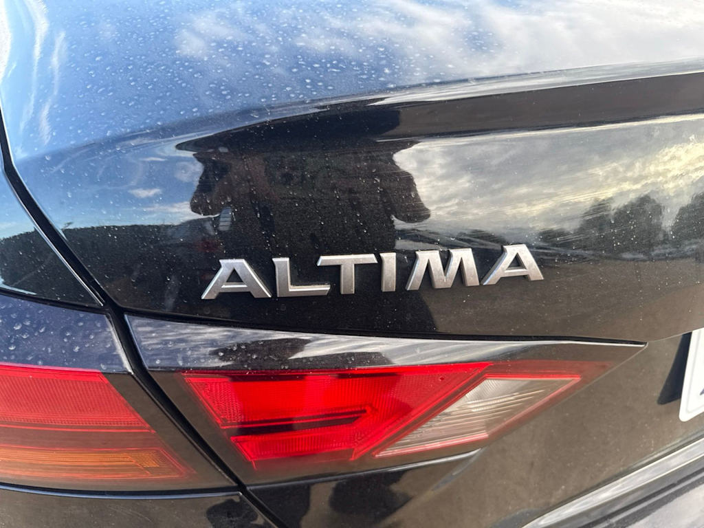 Thumbnail: 2023 Nissan Altima - 7