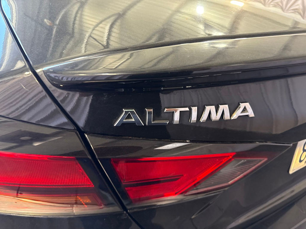 Thumbnail: 2019 Nissan Altima - 6
