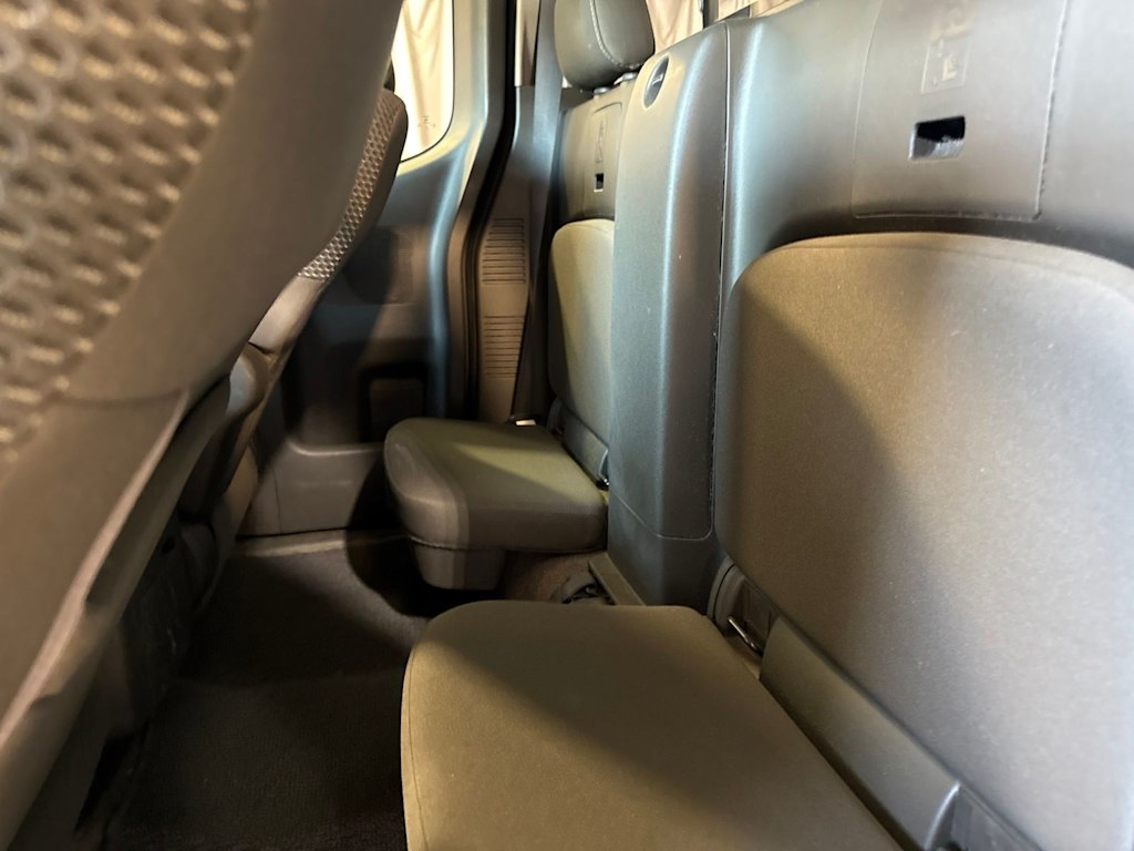 Thumbnail: 2012 Nissan Frontier - 19