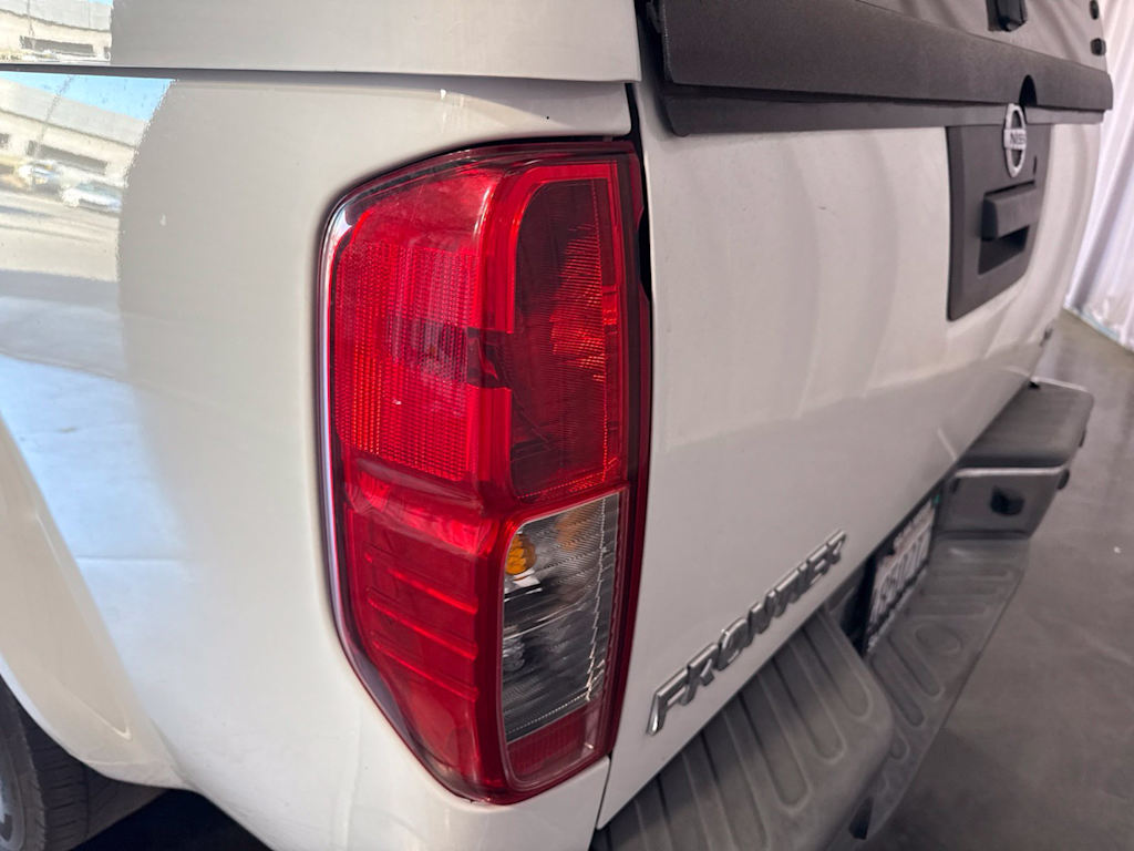 Thumbnail: 2018 Nissan Frontier - 14