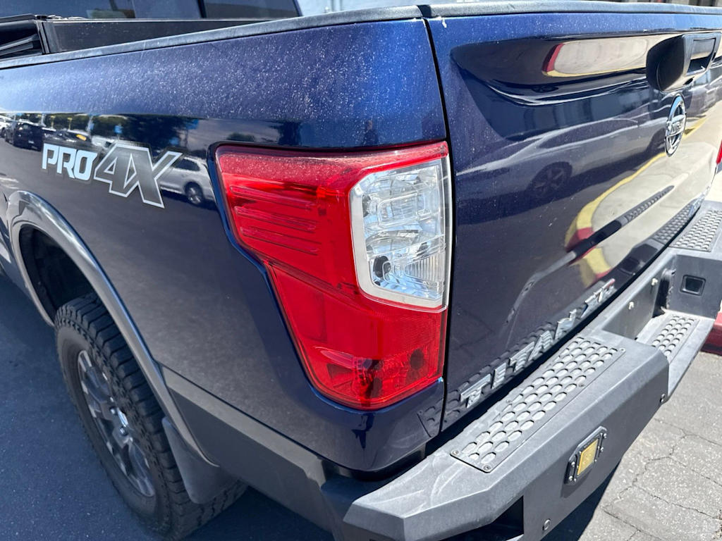Thumbnail: 2016 Nissan Titan - 19