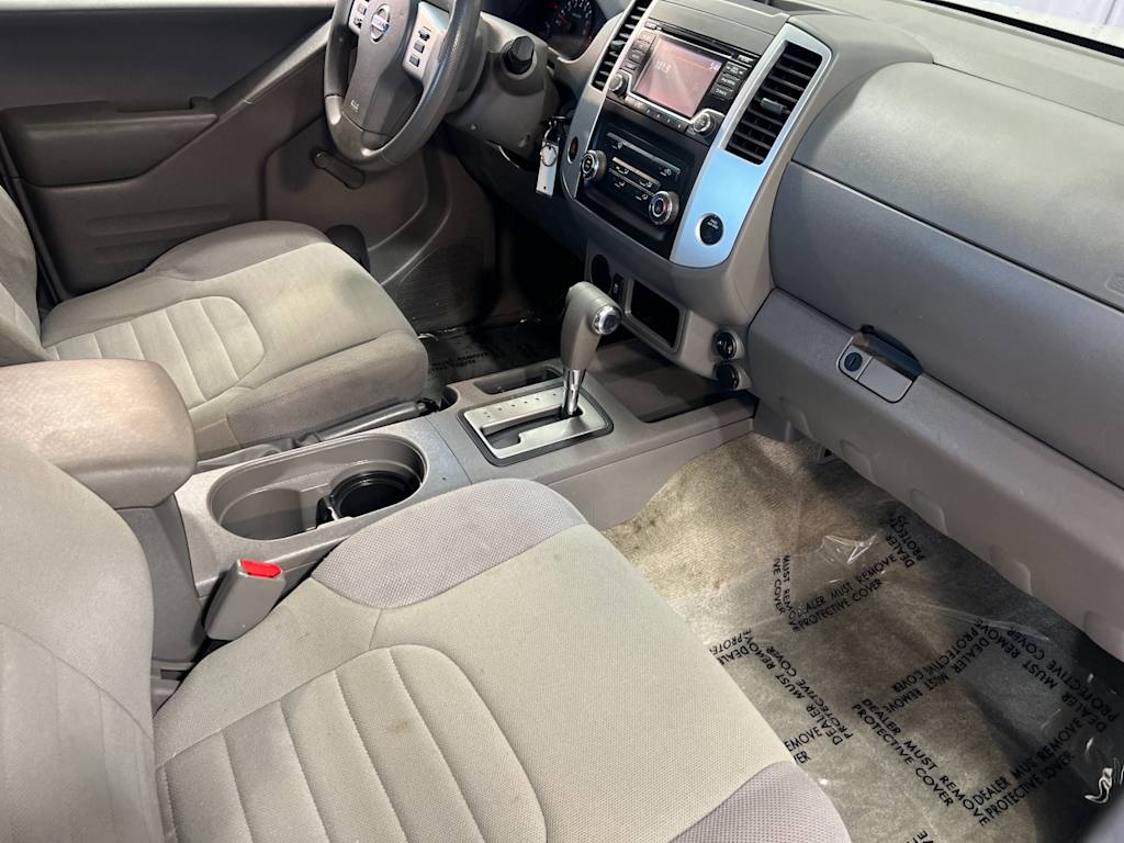 2017 Nissan Frontier S 10