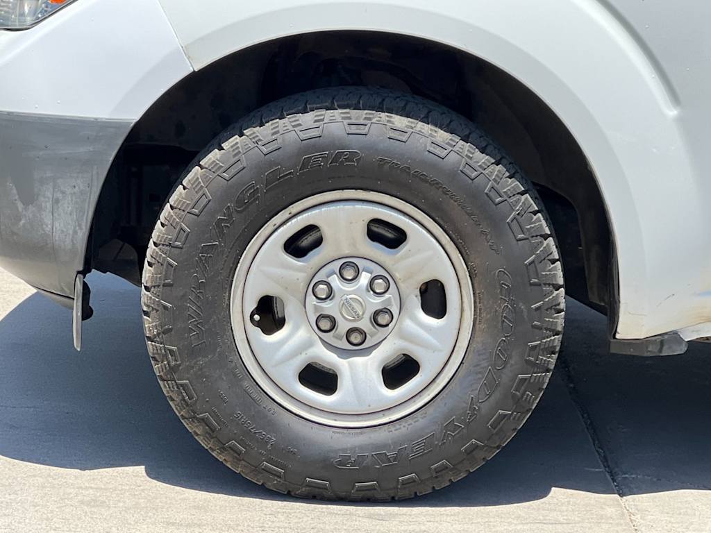 2017 Nissan Frontier S 8