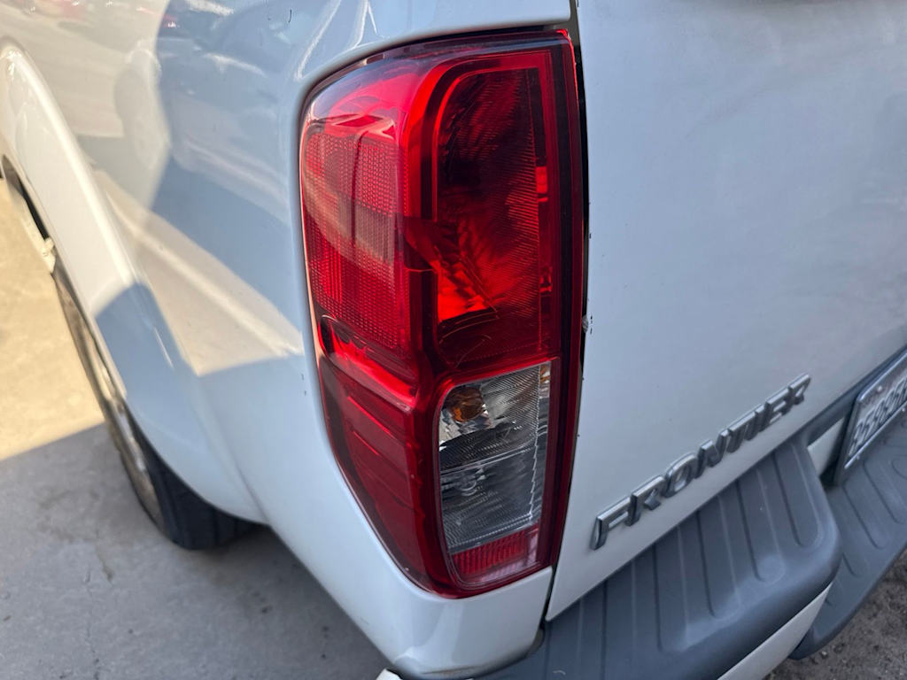 Thumbnail: 2019 Nissan Frontier - 18