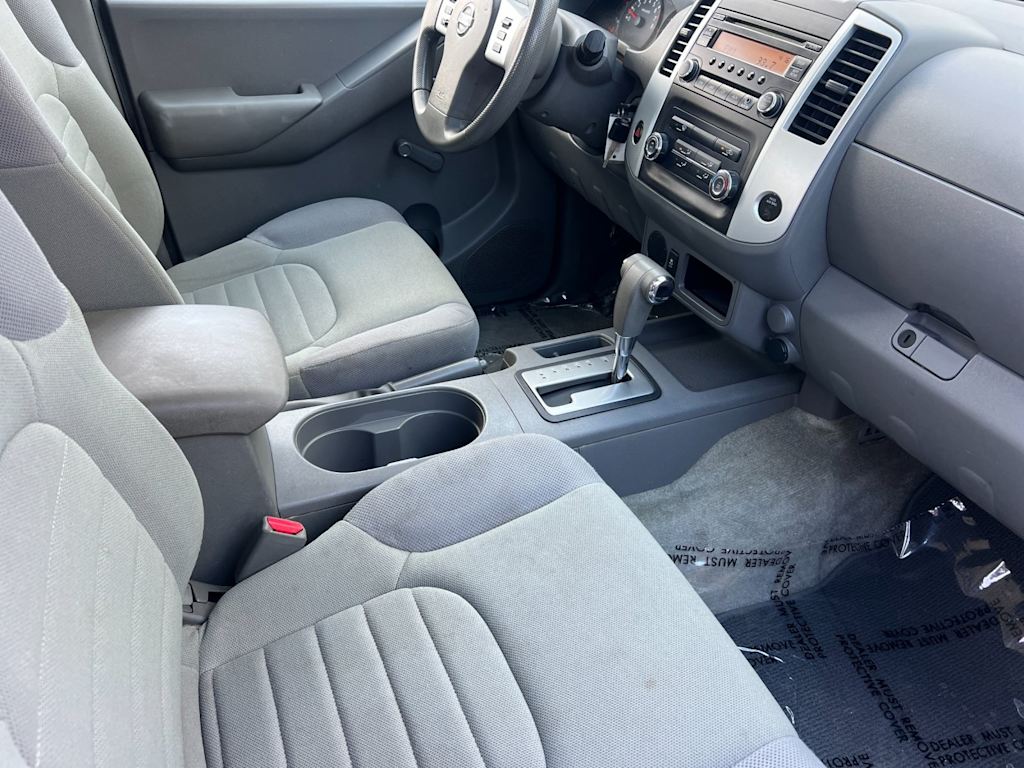 2014 Nissan Frontier S 21