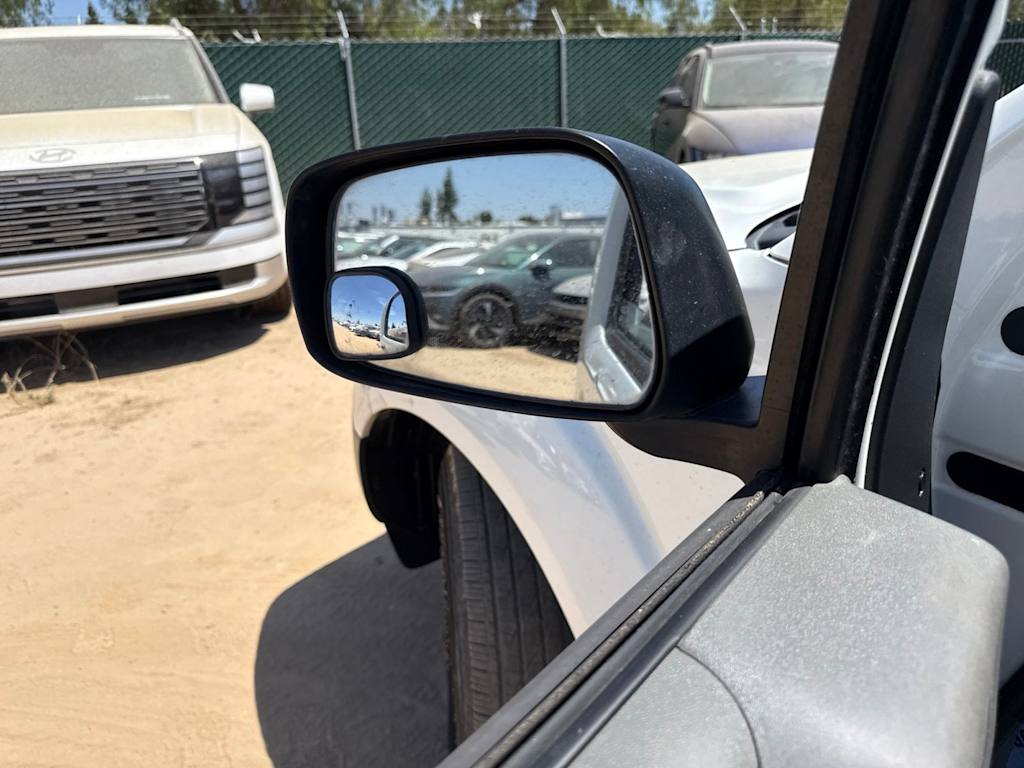 Thumbnail: 2017 Nissan Frontier - 21
