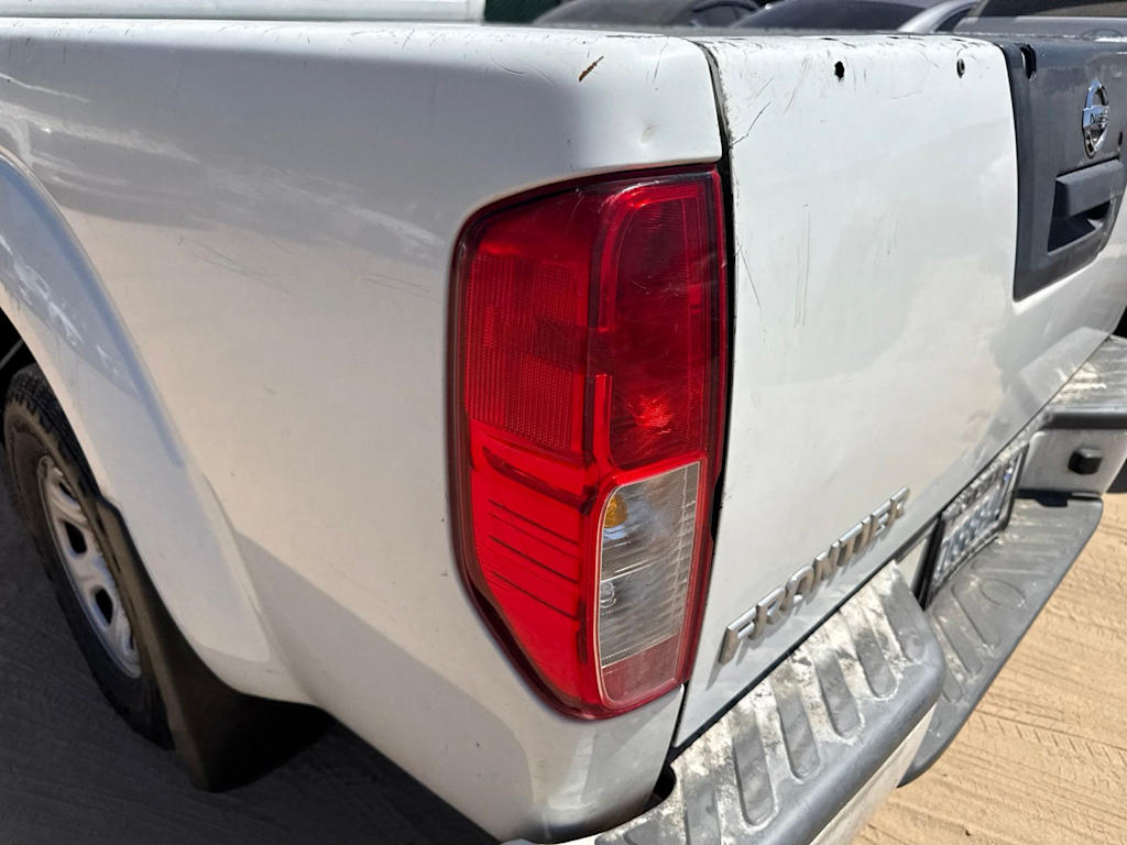 Thumbnail: 2017 Nissan Frontier - 17