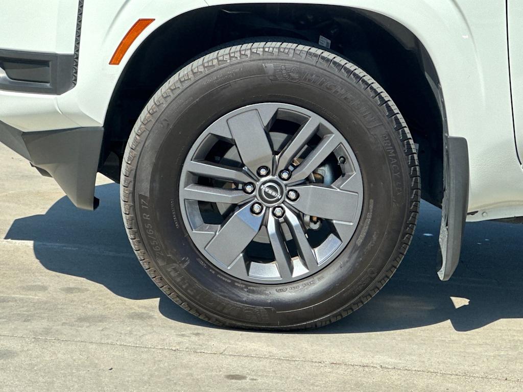 Thumbnail: 2025 Nissan Frontier - 8