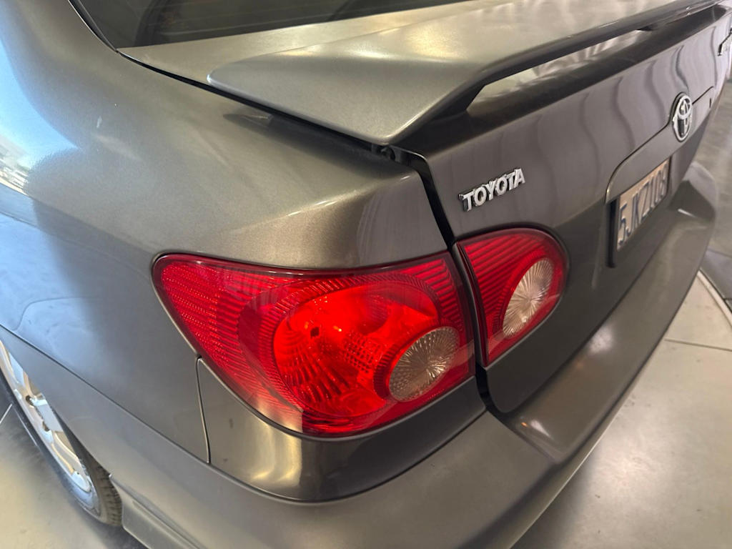Thumbnail: 2005 Toyota Corolla - 19
