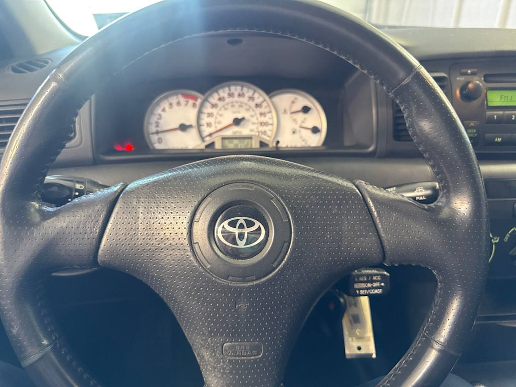 Thumbnail: 2005 Toyota Corolla - 25