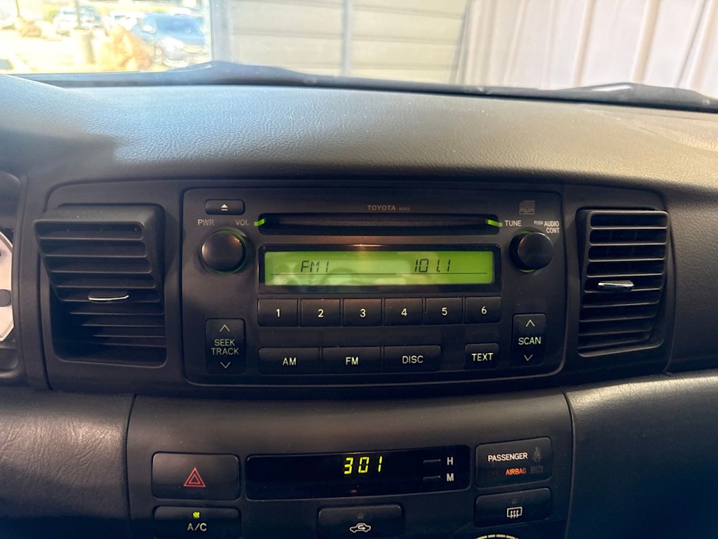 Thumbnail: 2005 Toyota Corolla - 10