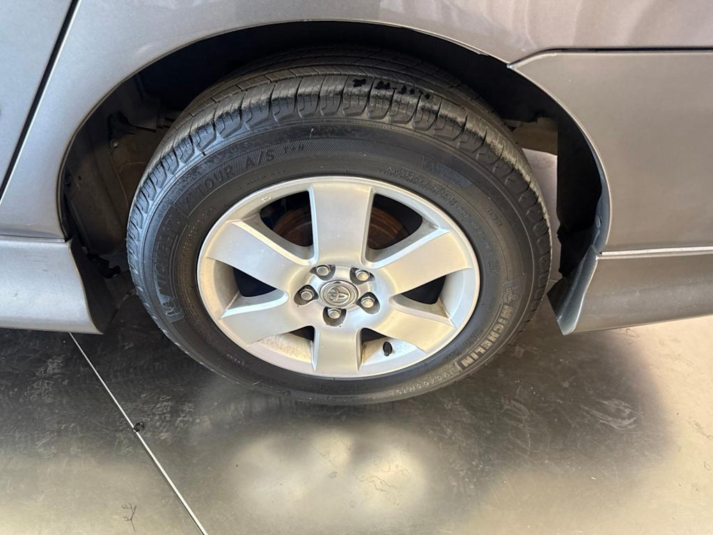 Thumbnail: 2005 Toyota Corolla - 7