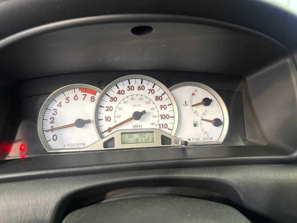 Thumbnail: 2005 Toyota Corolla - 13