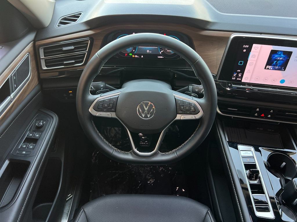 Thumbnail: 2026 Volkswagen Atlas - 12
