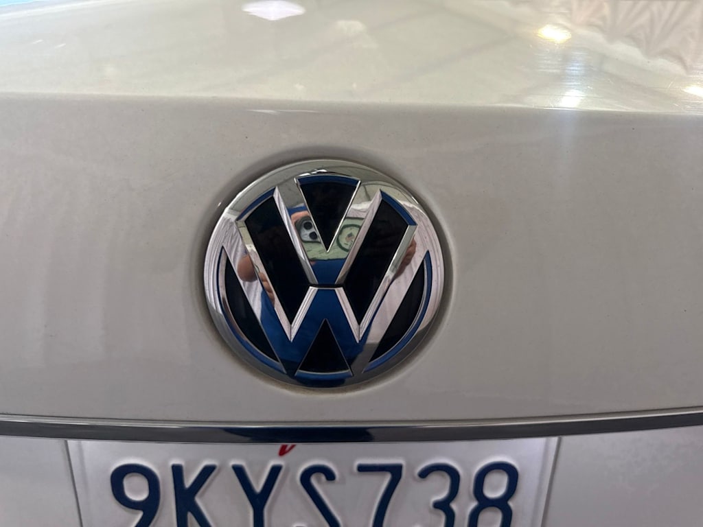 Thumbnail: 2018 Volkswagen Passat - 20
