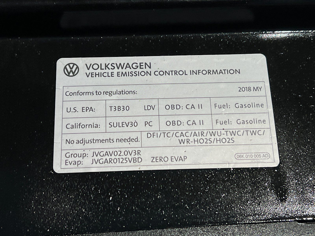 Thumbnail: 2018 Volkswagen Passat - 17