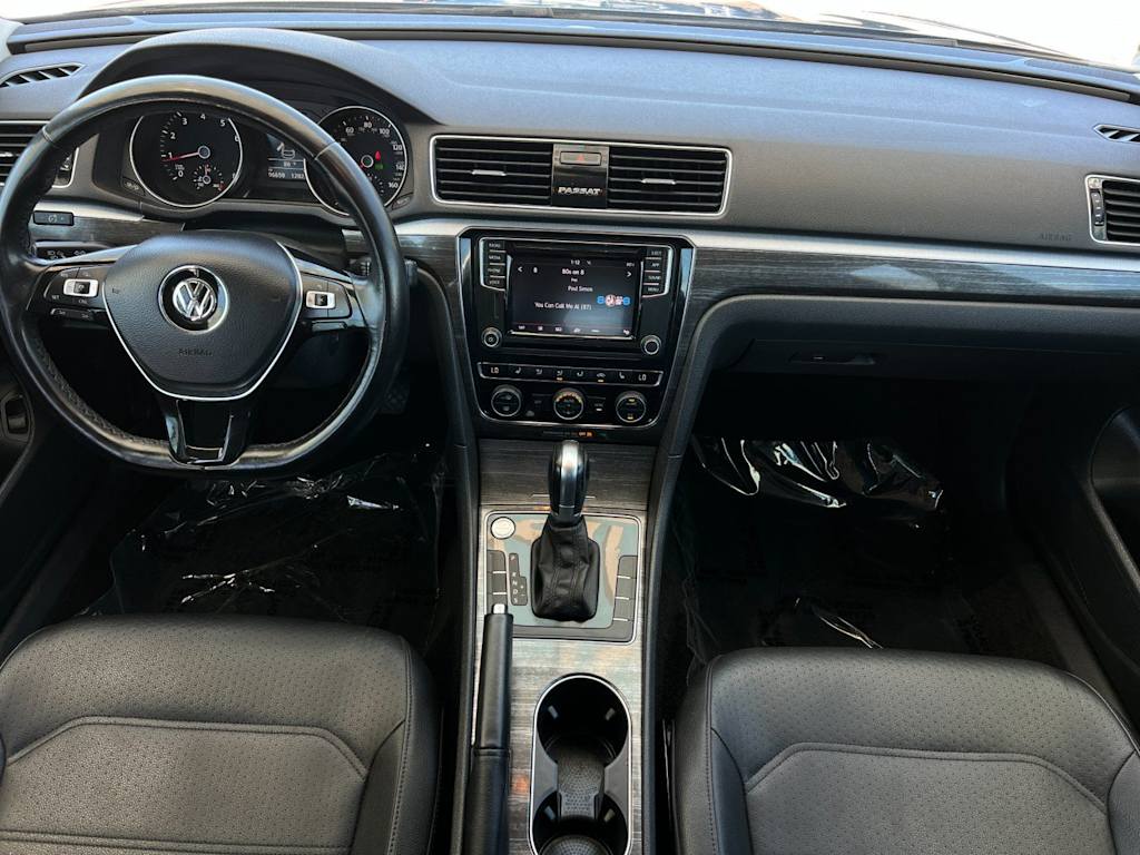 Thumbnail: 2018 Volkswagen Passat - 2